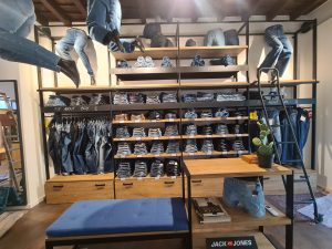 Come arredare boutique piccole